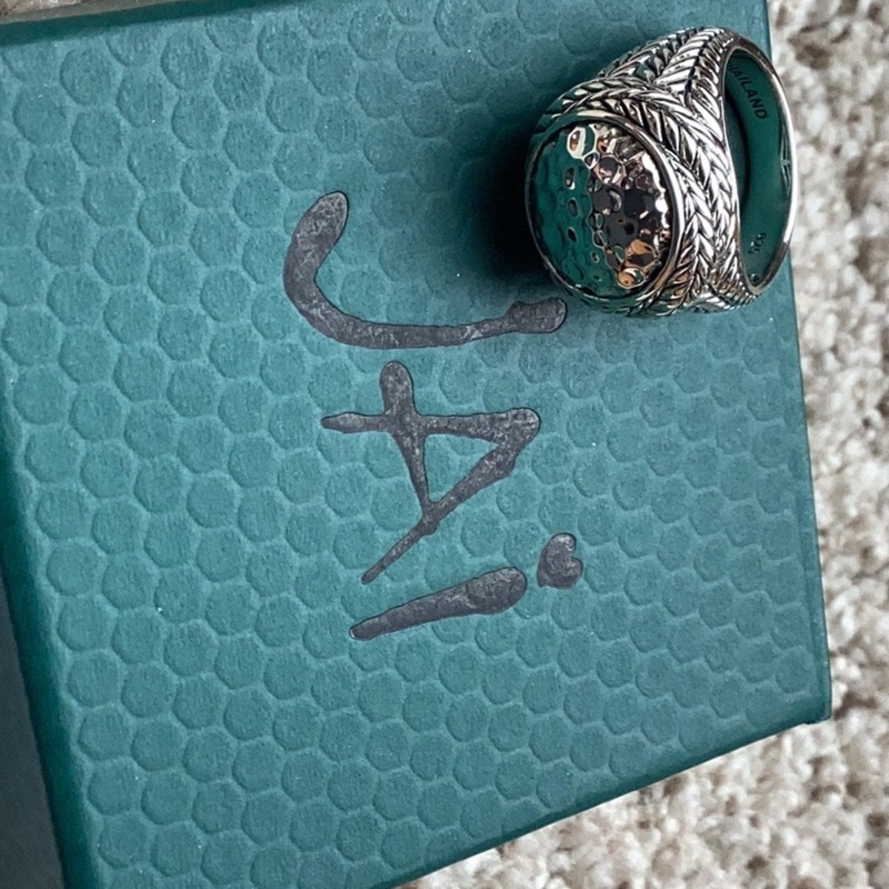 JAI statement ring